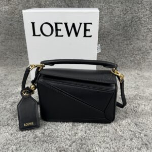 LOEWE FEATHERLIGHT PUZZLE BLACK