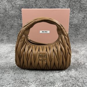 MIU MIU HOBO WANDER CARAMEL