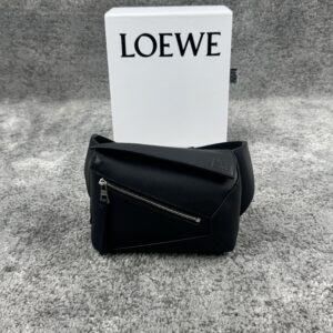 LOEWE RIÑONERA PUZZLE EDGE
