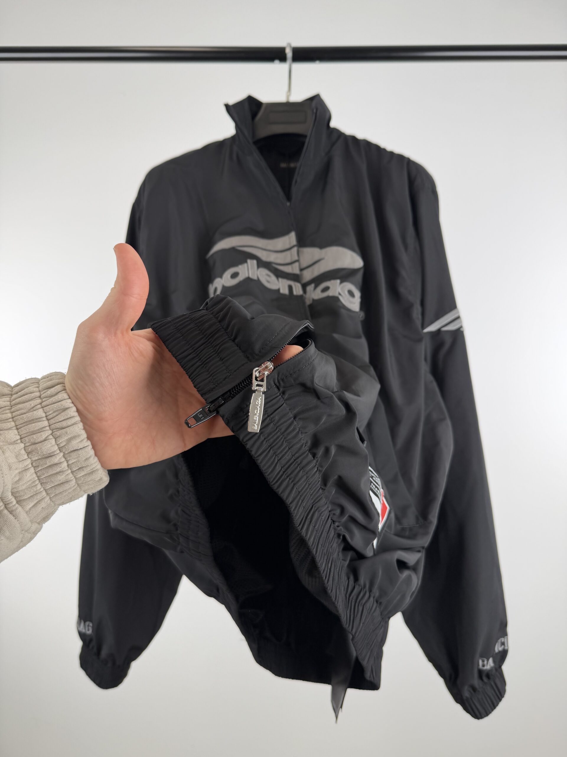 BALENCIAGA 3B FOOTBALL BLACK - Imagen 5