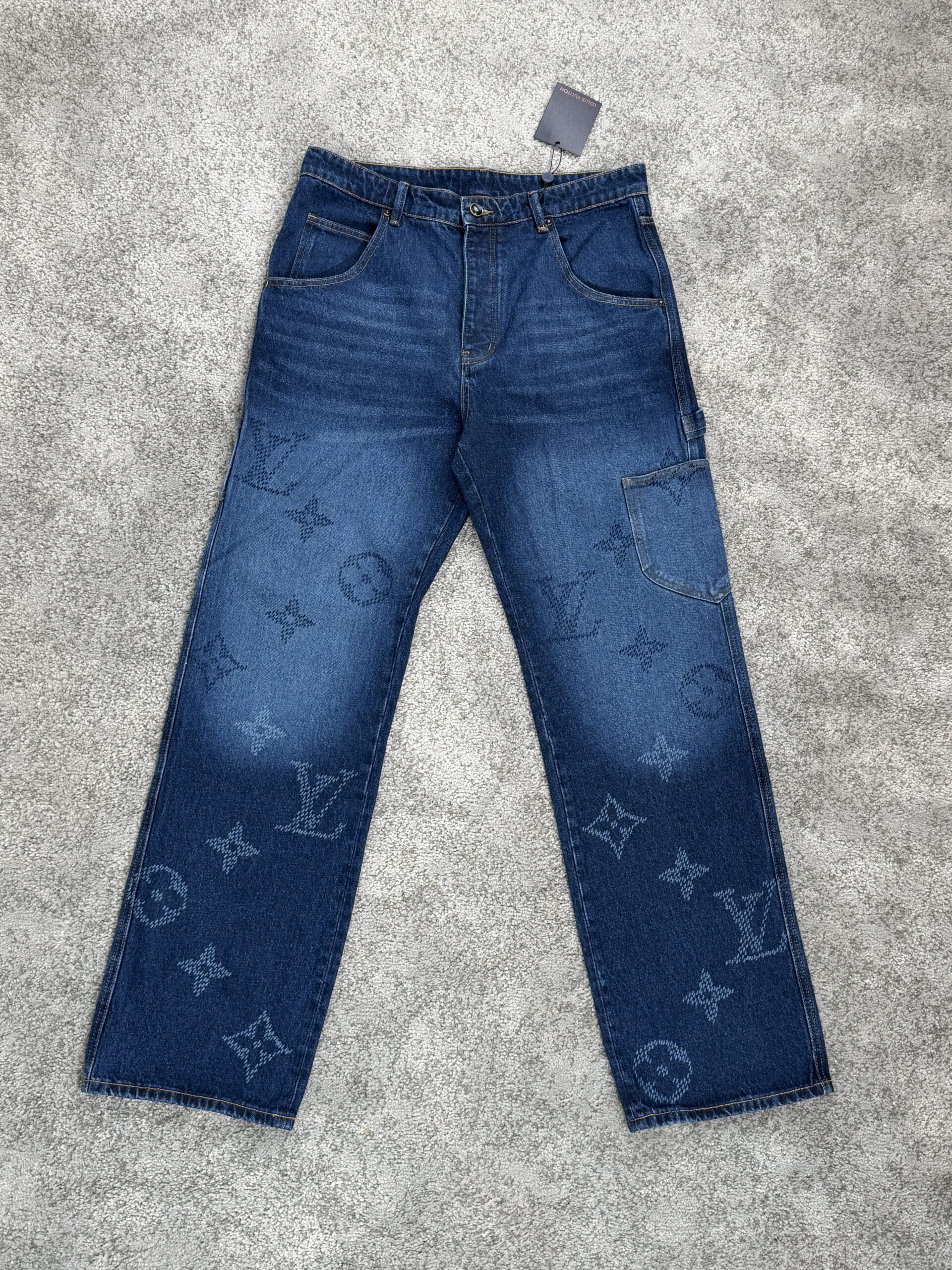 LV MONOGRAM SEEDS