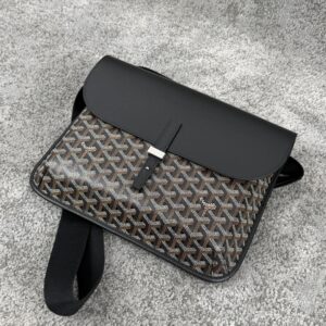 GOYARD COURSIER MESSENGER