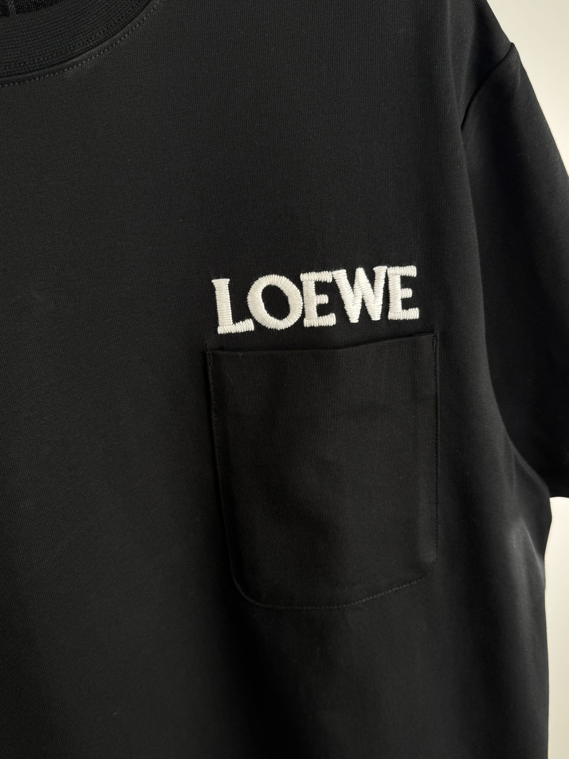 LOEWE LOOSE CUT BLACK - Imagen 6