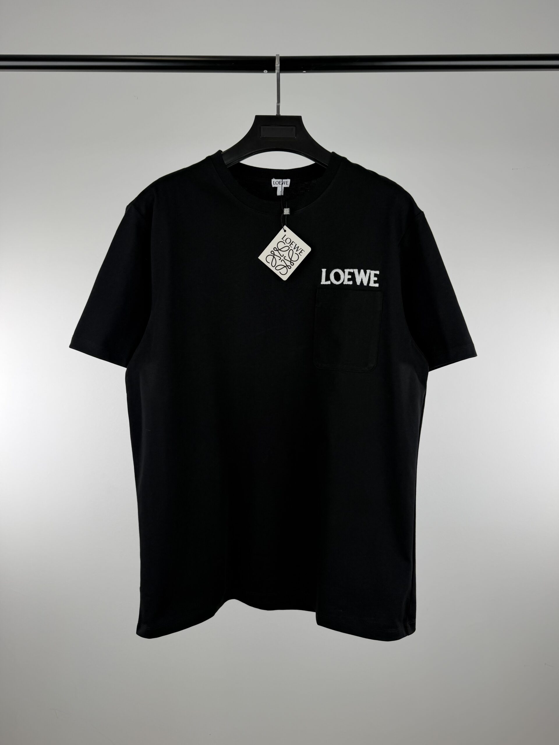 LOEWE LOOSE CUT BLACK - Imagen 4